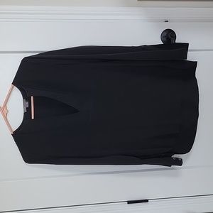 Vince silk deep v blouse, Sz 6, Black